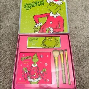 Dr. Seuss Grinch Beauty Capsule - Pink and Gold